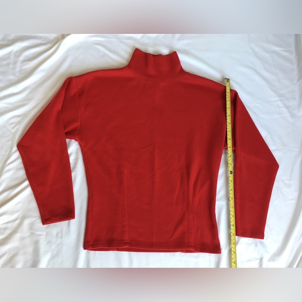 90’s EUC beautiful Express red tapered long sleeve mock neck top thick material